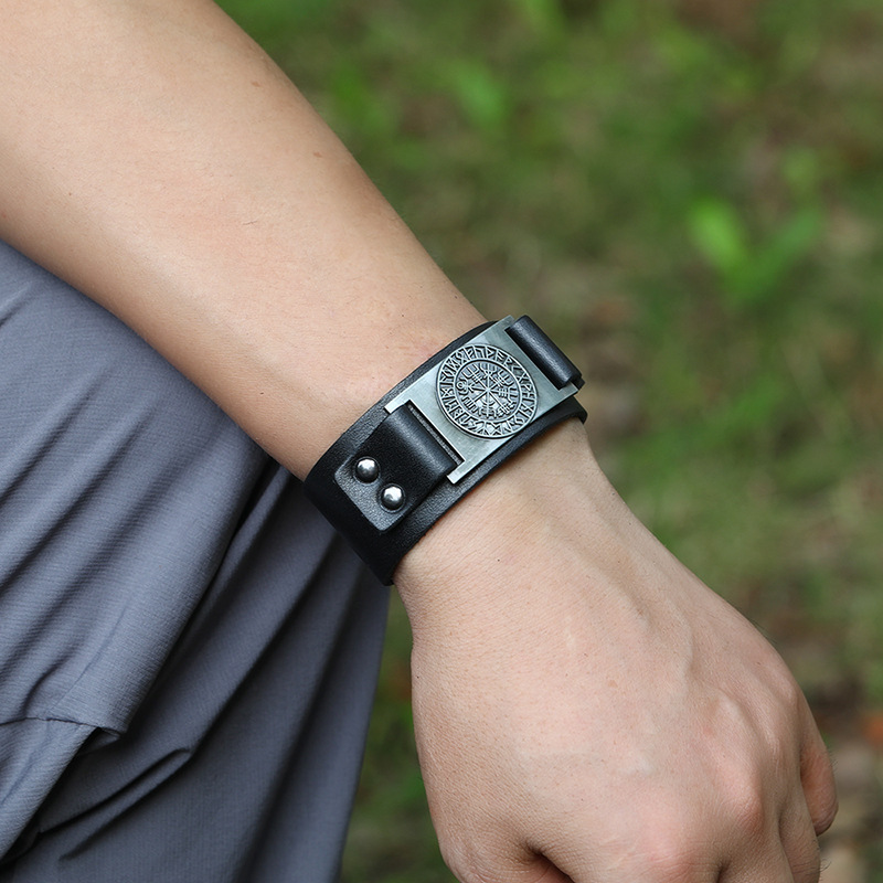 Hot-selling leather fashion simple retro punk bracelet menu0027s jewelry nihaojewelry