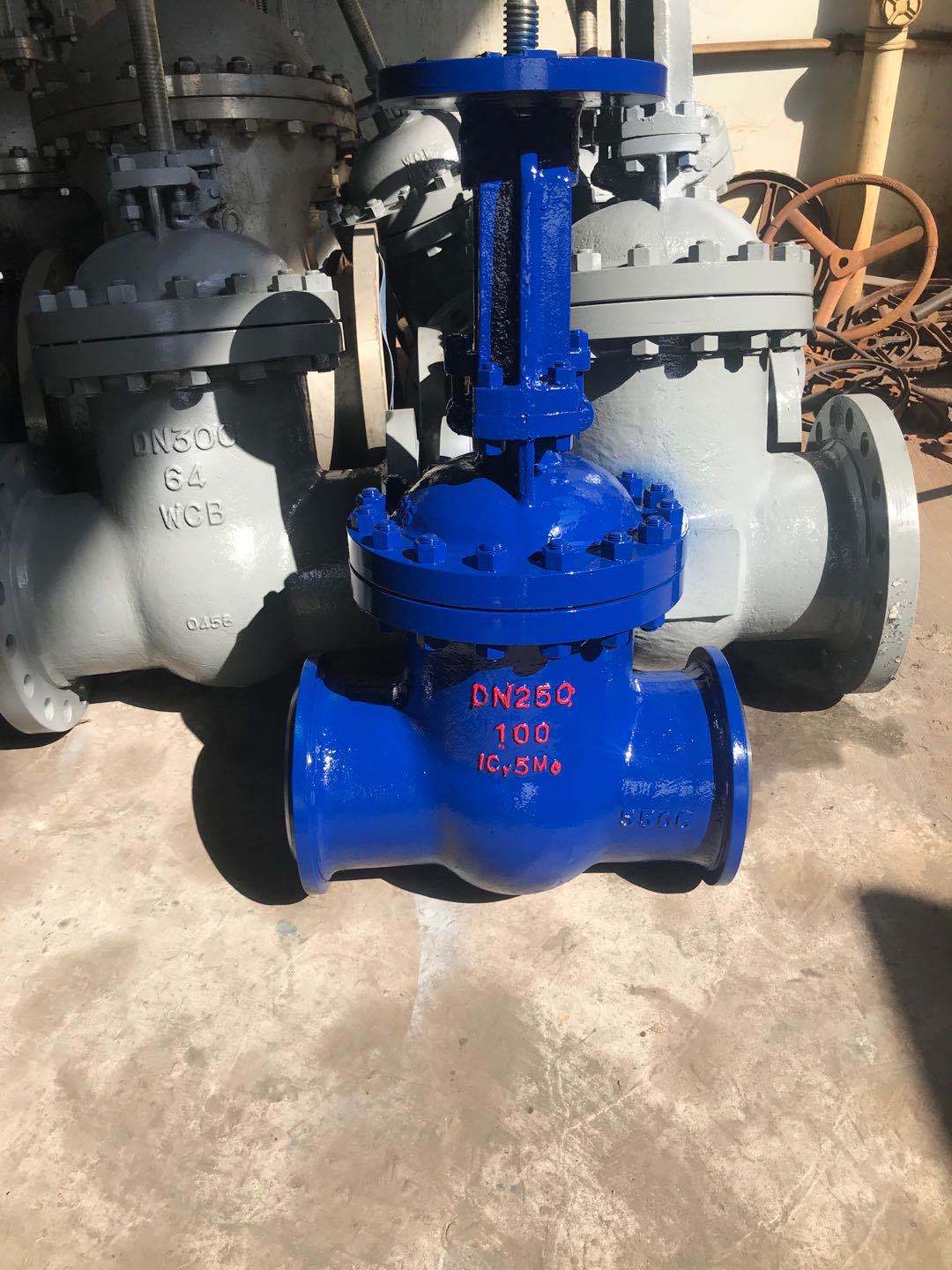 阀门批发手动合金钢闸阀 直通式手动铬钼钢闸阀法兰手动闸阀