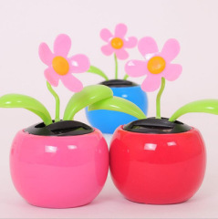 太陽能蘋果花車載擺件裝飾品車飾用品廠價批發自動搖擺蘋果太陽花