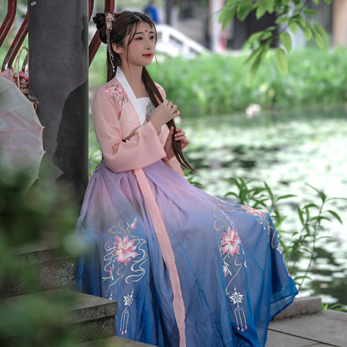 Hanfu women flower embroidery is pure and elegant, authentic adult women waist to skirt ruskirt fairy Hanfu