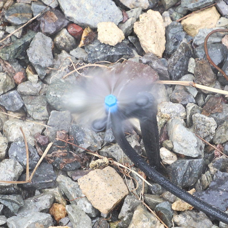 Jardín de riego de granja de ganado simple rosca de rociador insertado en el suelo productos de refrigeración de ganado sin impuestos