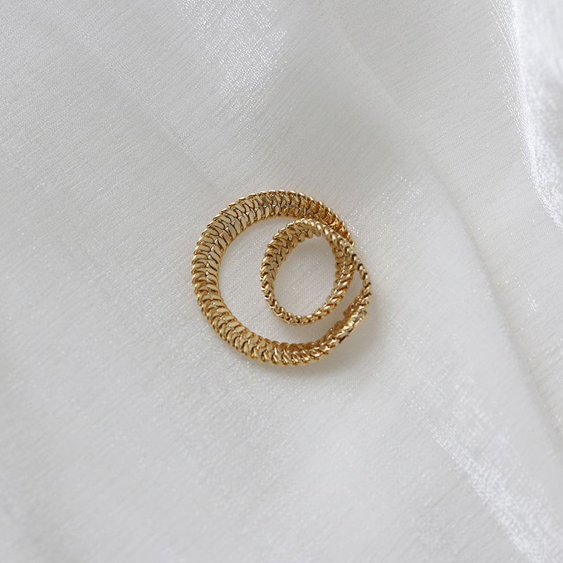 Fashion Snake Bone Wheat M Square Winding Copper Ring Wholesale Nihaojewelry display picture 8