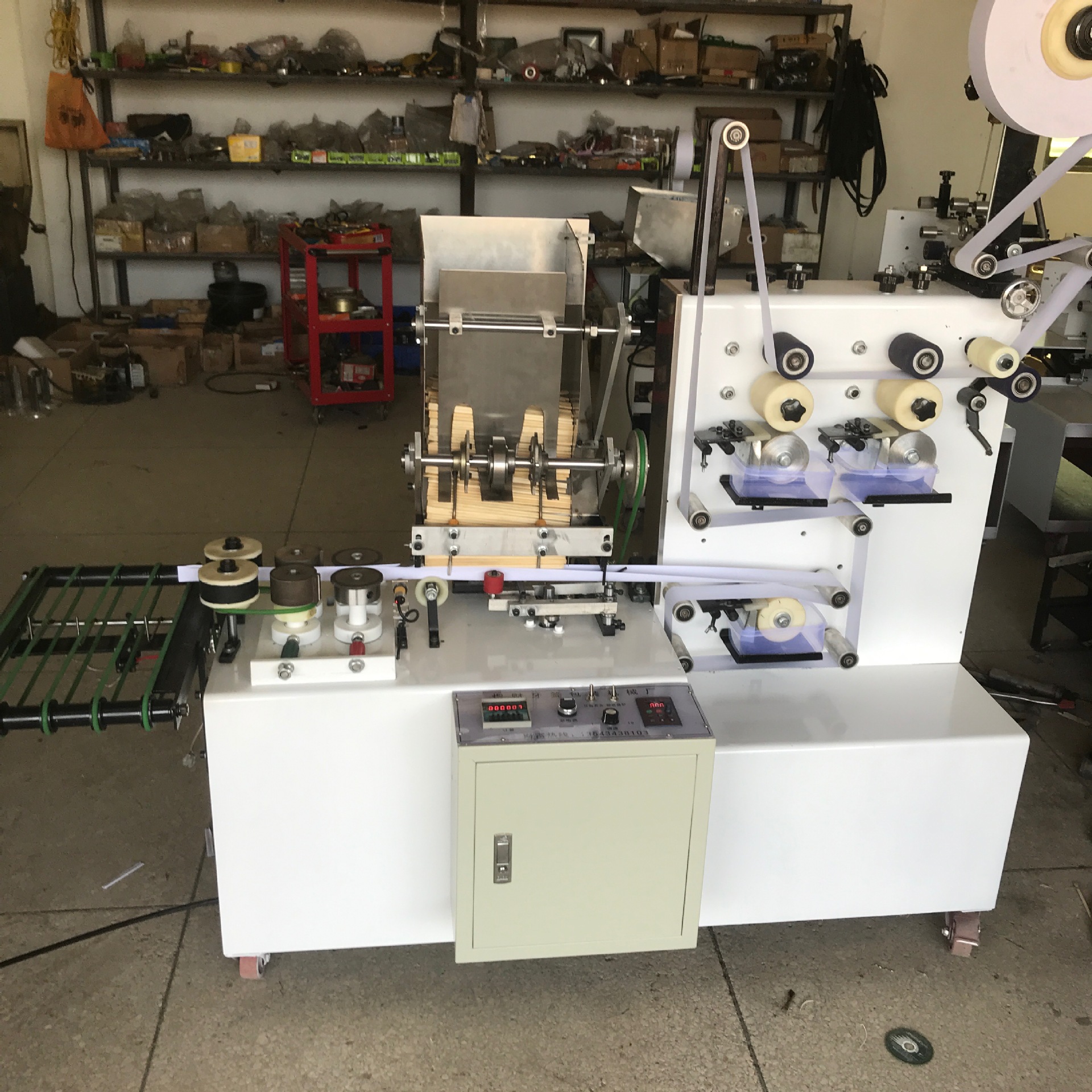 厂供应筷子包装机，印刷清晰，废纸小，速度快