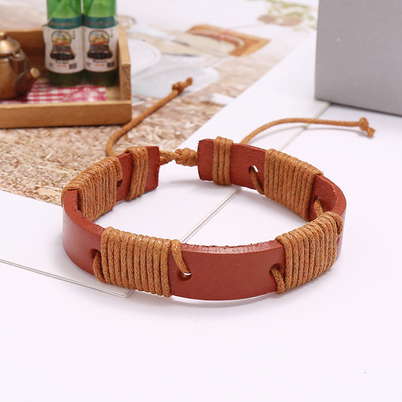 Punk Jewelry New Retro Woven Cowhide Bracelet Simple Leather Bracelet Hot Accessories Wholesale Nihaojewelry display picture 1