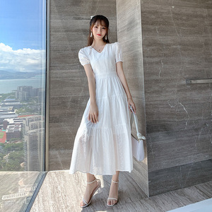 网红女装2020夏季韩版新款潮时尚V领裙子气质修身泡泡袖连衣裙女