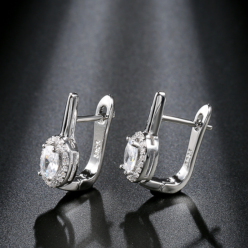 Earrings Image 9