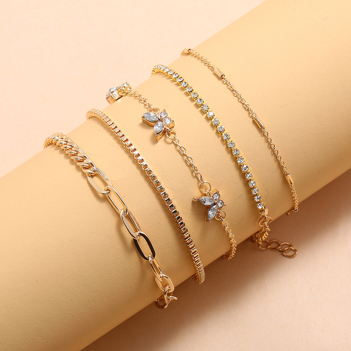 Simple Lady Diamond Butterfly Copper Chain Diamond Claw Chain Manual Multi-layer Five-piece Bracelet Combination Set Wholesale Nihaojewelry display picture 3