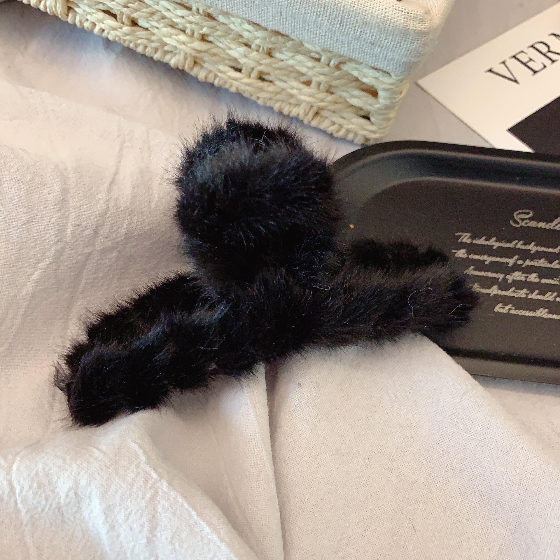 22253282926_1276637807