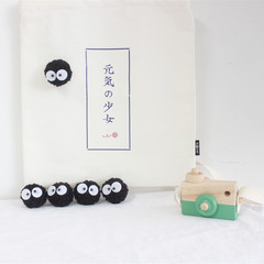 Japanese creative cute little coal ball plush brooch small black carbon black ball doll bag accessories clothing accessories accessories