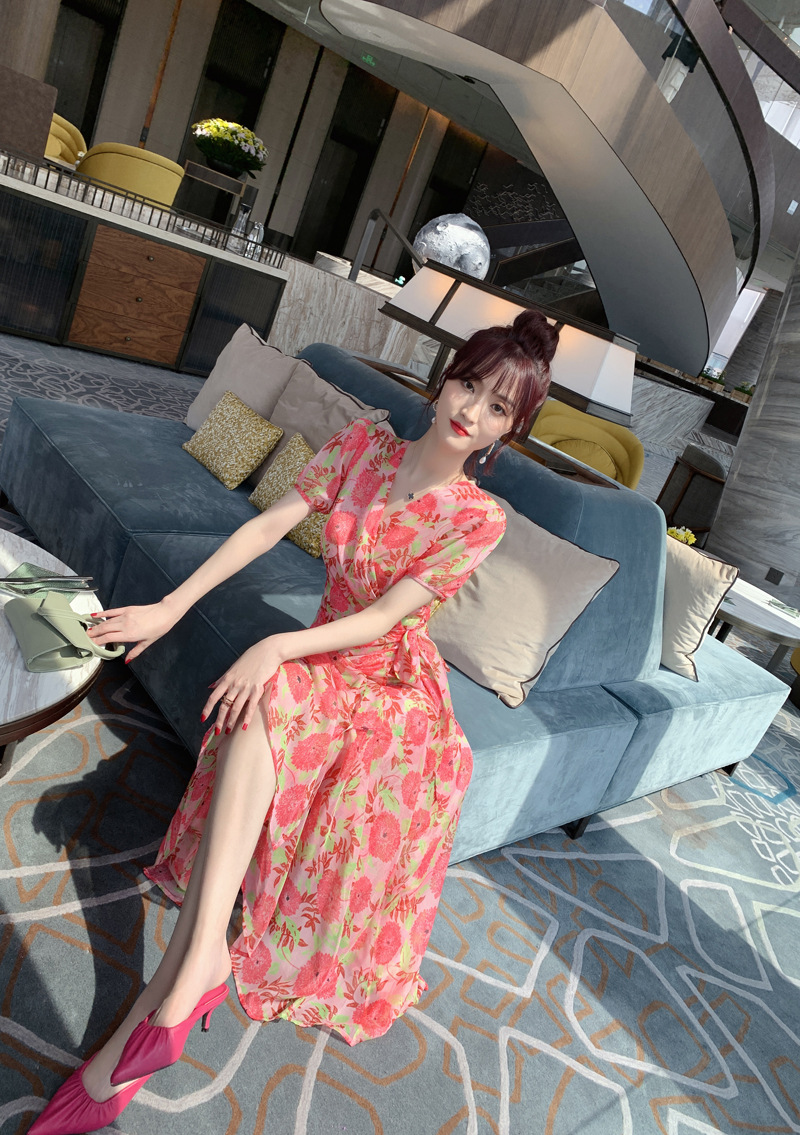 Đầm maxi nữ cổ V cao eo in họa tiết voan dài — Đỏ dưa hấu chi tiết 9