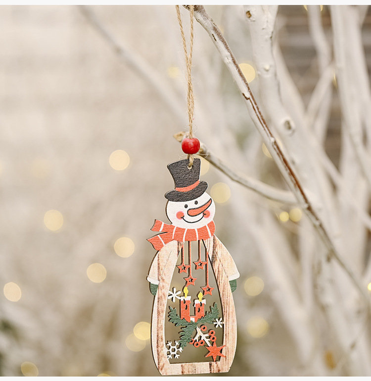 Christmas Tree Ornaments Wooden Hollow Deer Pendant display picture 7