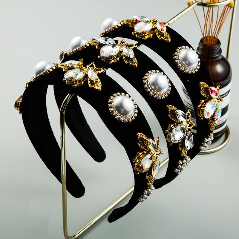 Europäische Und Amerikanische Mode Gold Samt Biene Blume Perle Stirnband Frauen Einfache Und Wilde Breit Krempige Strass-promi-stirnband display picture 2