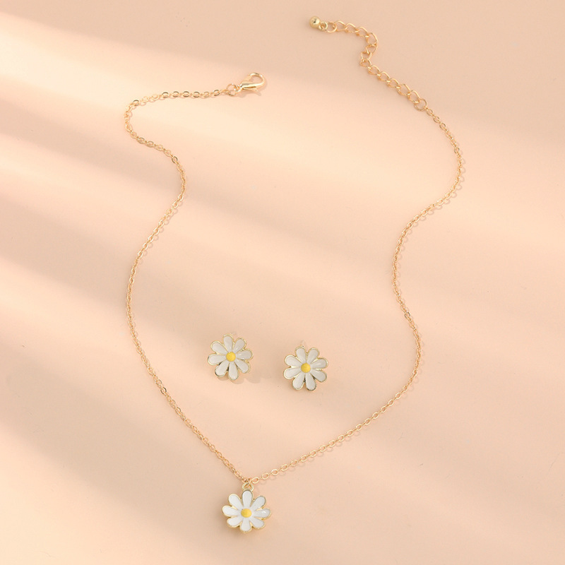 fashion jewelry cute and sweet dripping flower necklace wild small daisy earring set wholesale nihao