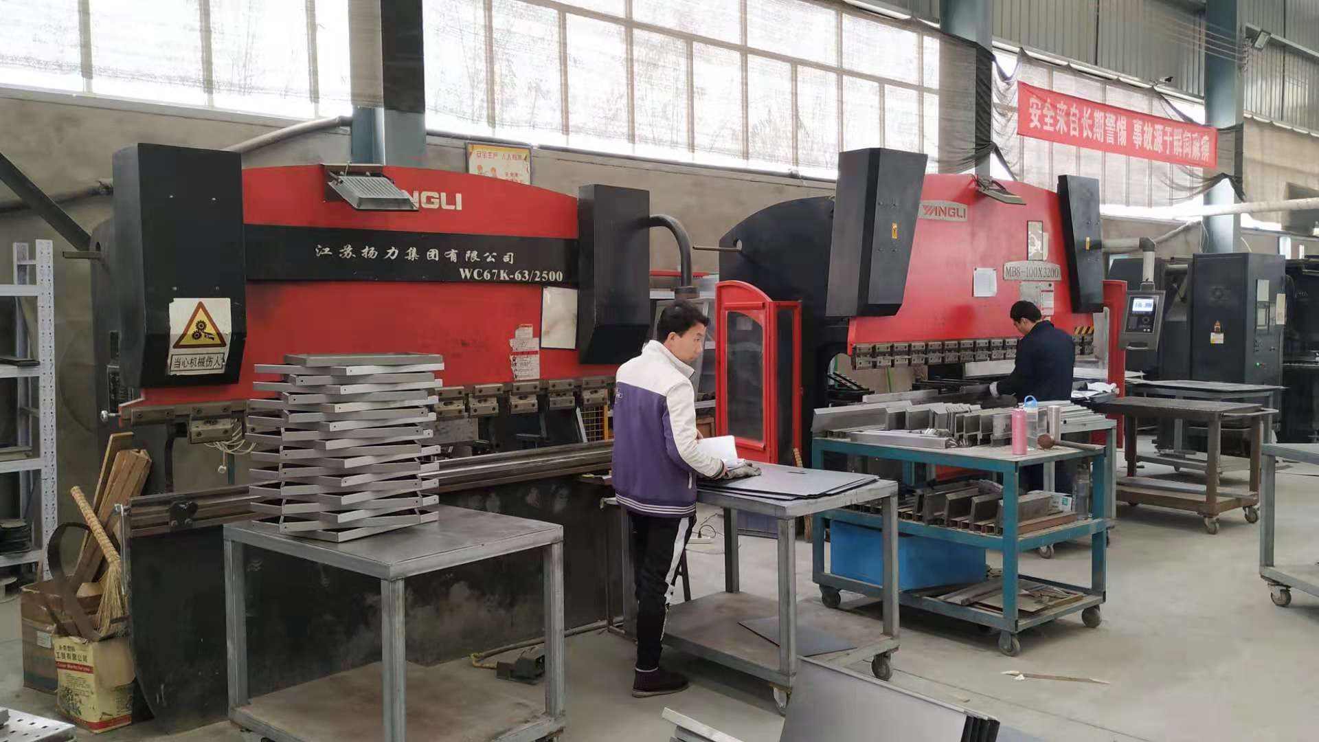 Верстак слесарный Jinggu Hongyuan HYW-002 1500х750х800