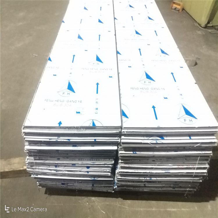 304不锈钢槽式梯式托盘式大跨距等桥架规格300*100支架钢制