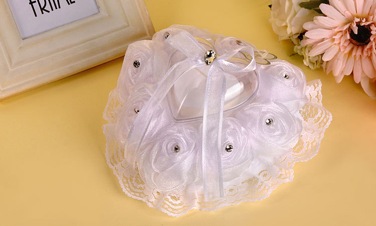 跨境新品欧美蕾丝玫瑰蝴蝶结戒枕新娘婚礼钻石爱心戒托戒指盒批发详情图17