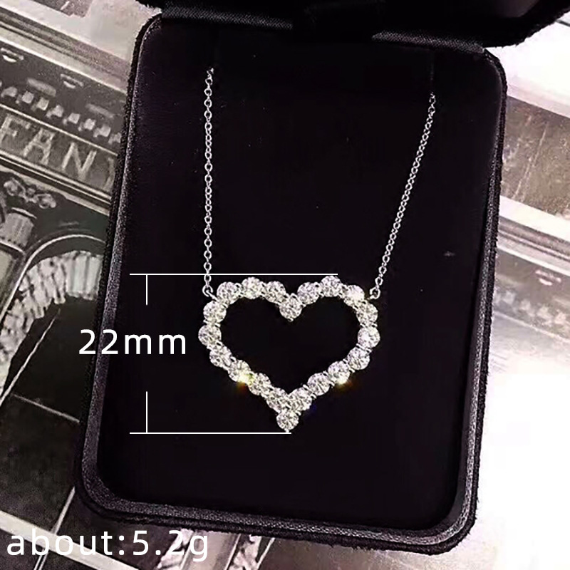 Fashion Heart Shape Copper Plating Zircon Pendant Necklace display picture 1