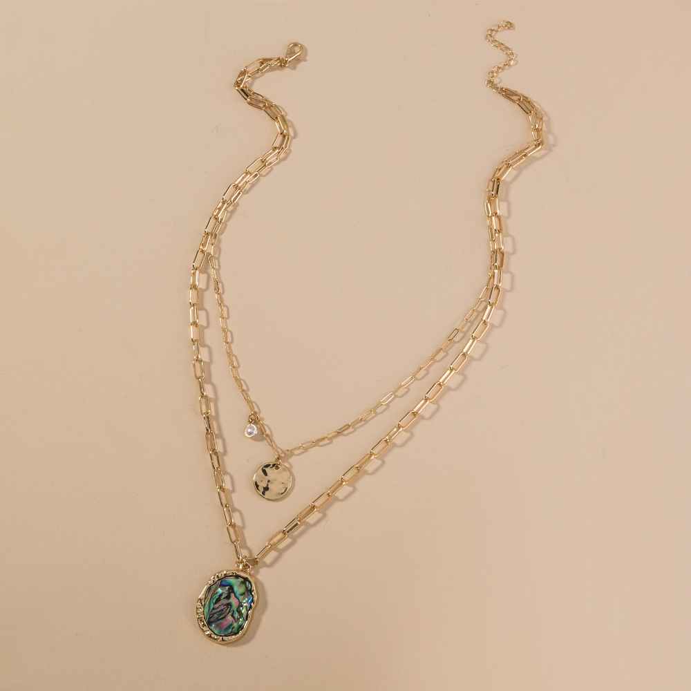 Collier Multicouche Avec Pendentif Perle De Coquille D&#39;ormeau De Couleur De Mode display picture 3