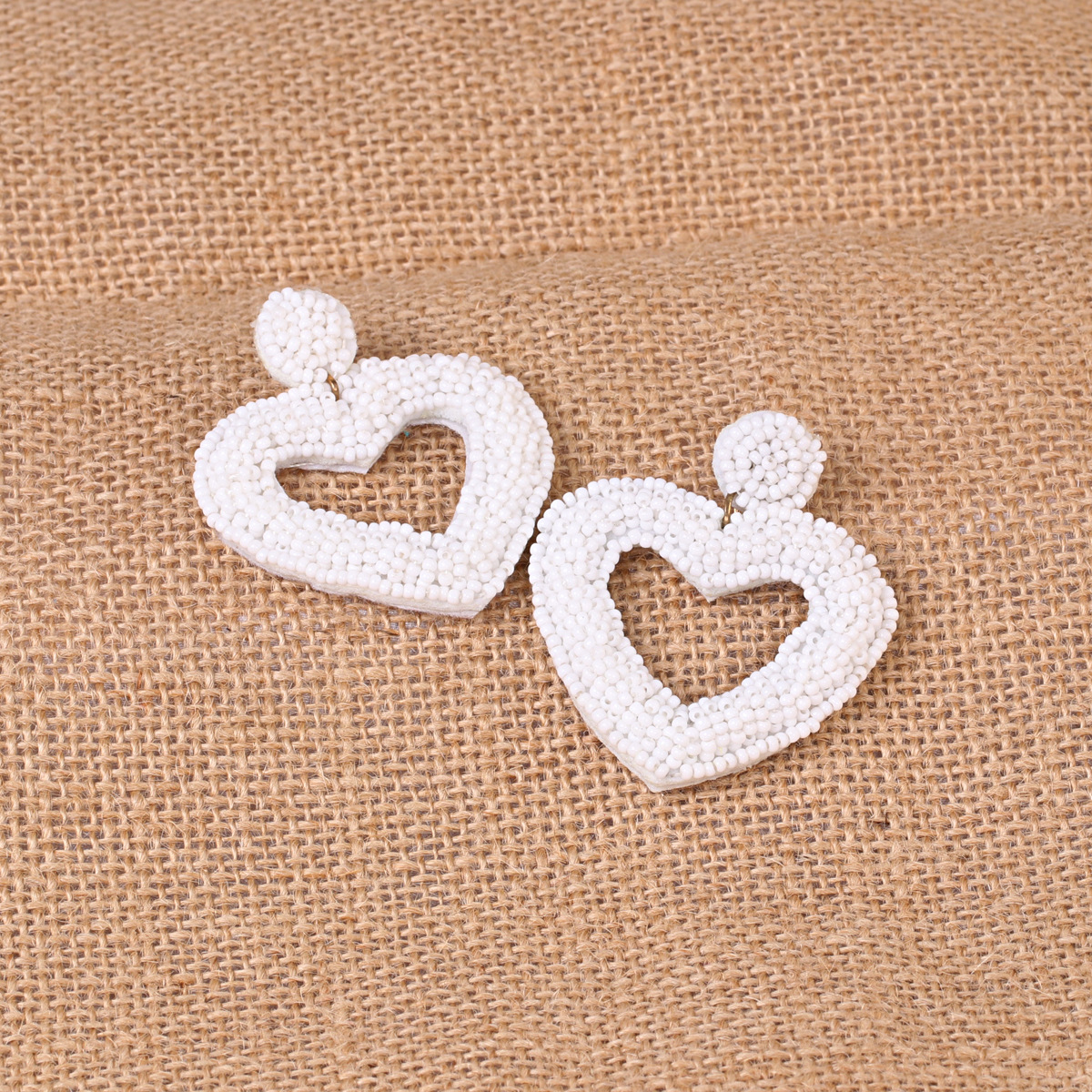 Fashion Meter Bead Heart-shaped Retro Exaggerated  Women's Alloy Earrings display picture 6