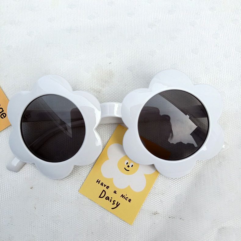 Baby Flower Sunglasses Children Decoration Sunglasses Tide Cute Young Children Sun Glasses  Wholesale Nihaojewelry display picture 10