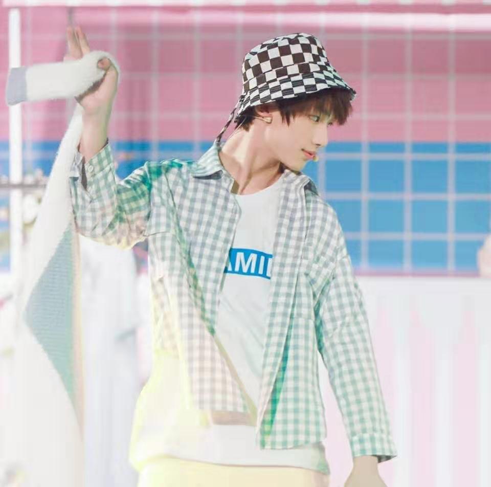 12395070401_2002326601