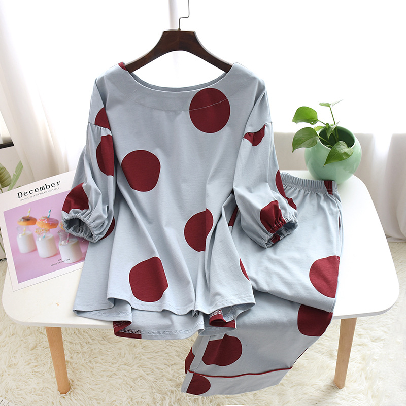 青い大輪のバブルスリーブ七分パンツ