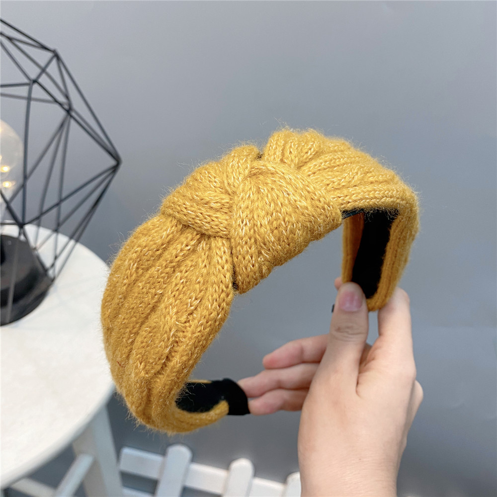 Korean  Woolen Knitting Twisted Headband display picture 4