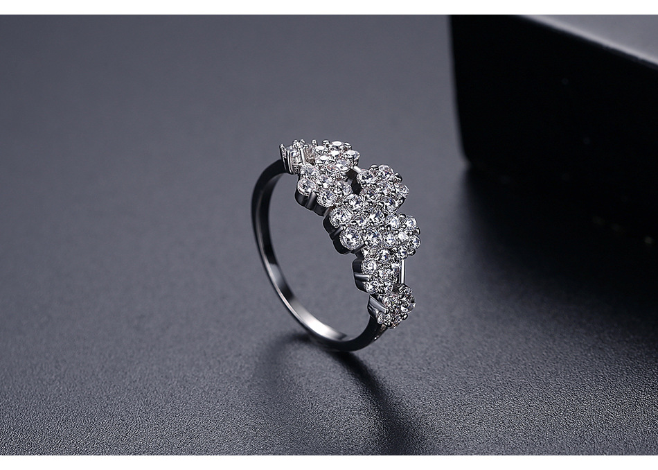 Korean Fashion Simple Flower Diamond   Index Finger Ring Wholesale display picture 6