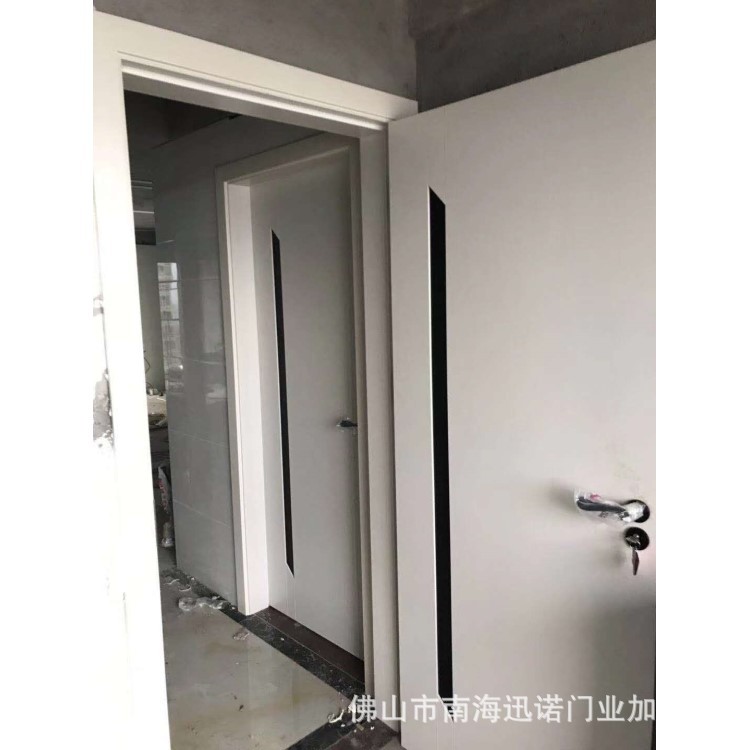 Suministro directo de fábrica simple puerta plana interior puerta de cristal de carbono puerta del dormitorio puerta de la habitación sin pintura