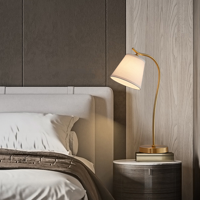 American style All copper Table lamp bedroom Warm Bedside lamp originality Simplicity modern a living room household Lighting lamps and lanterns wholesale