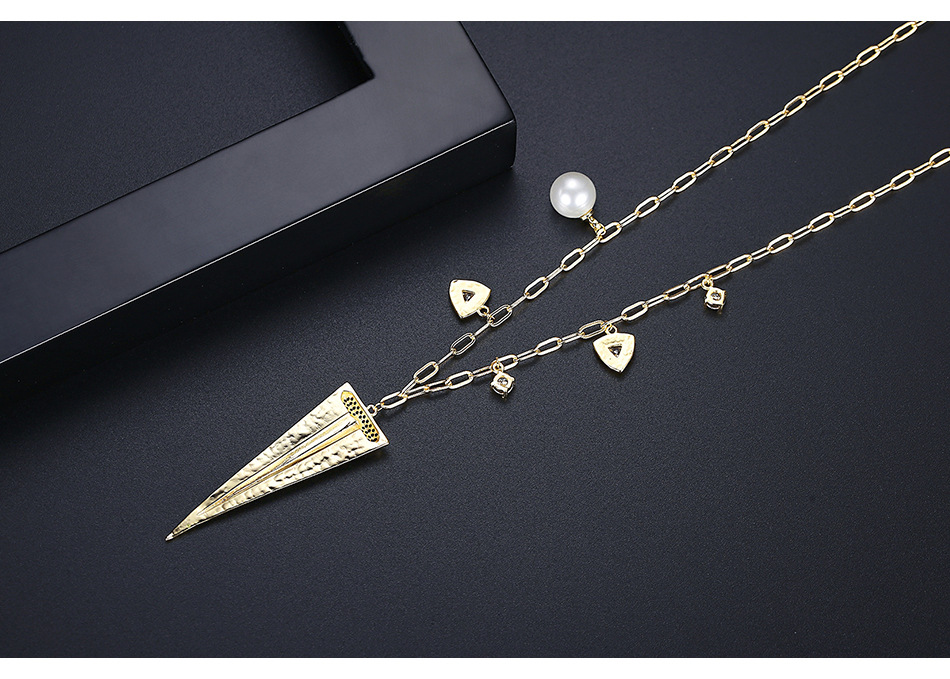 Diamond Golden Sword Pendant Necklace display picture 5