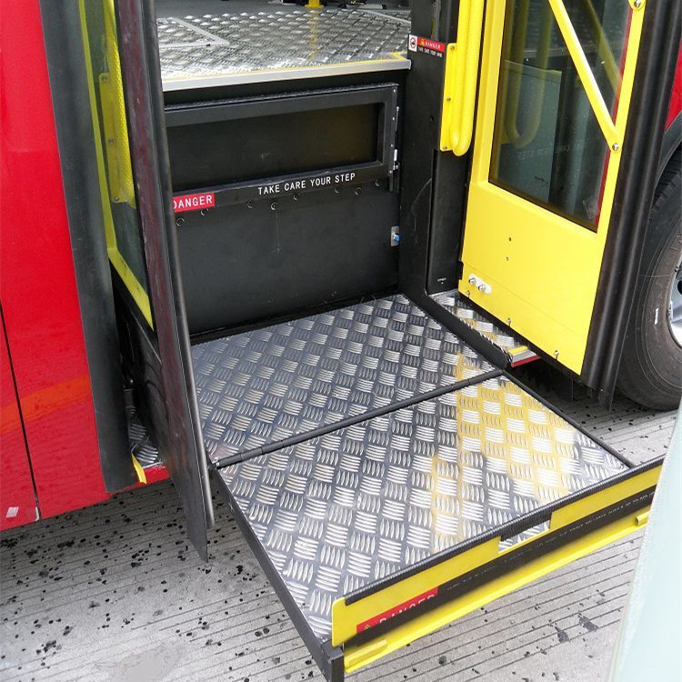 信德泰克城市客车用踏步式轮椅升降机 轮椅升降台