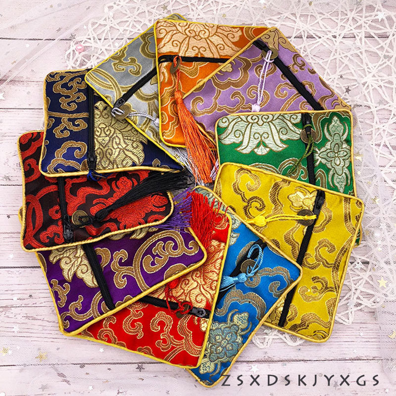 热销 荷包绣花锦布丝绸拉链首饰袋 中国风香包香囊空袋子布包装袋