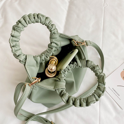 This year's popular bags women's small bags 2020 new trendy Korean version trendy crossbody bag foreign style one-shoulder fashion handbag