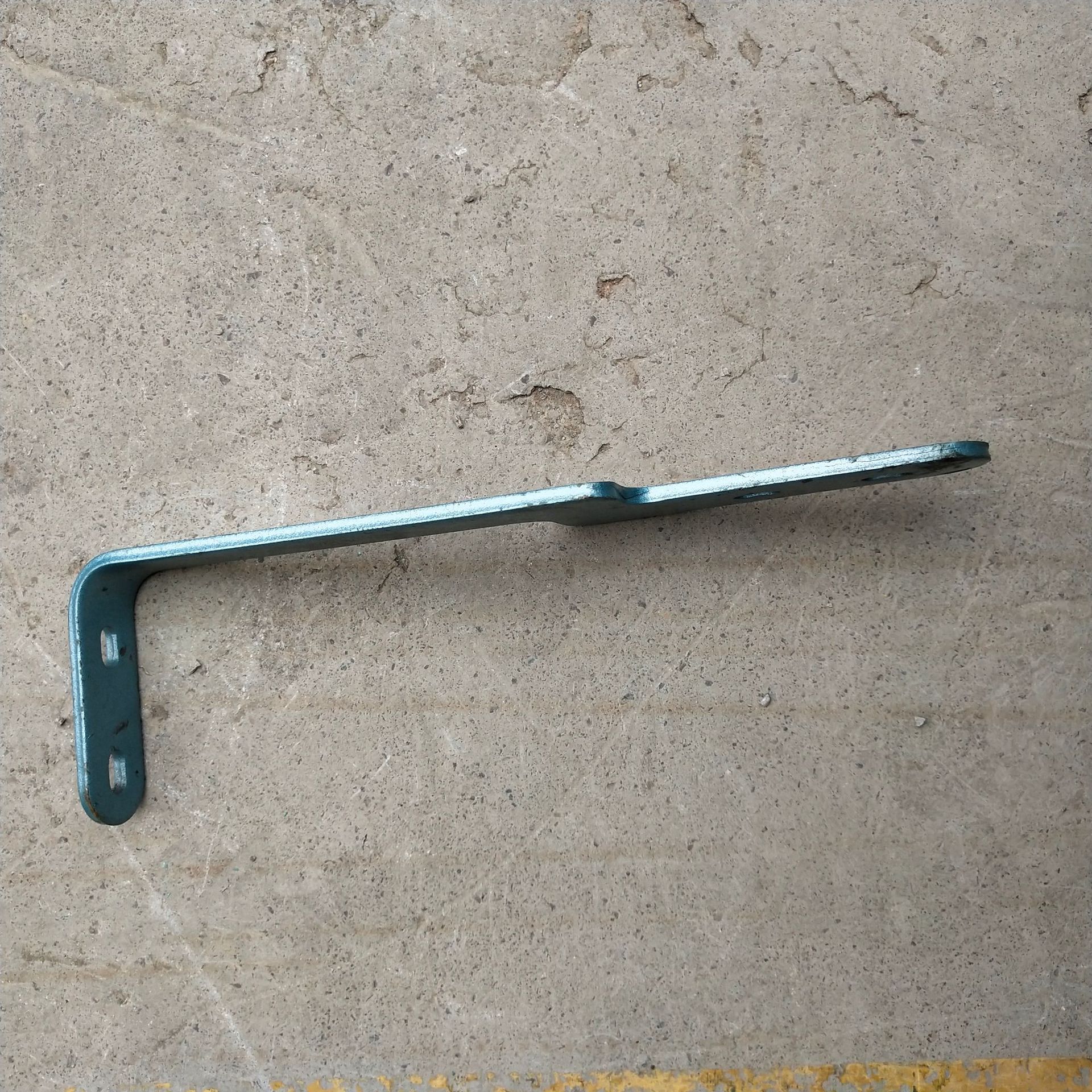 VG1242110002 固定支架二3