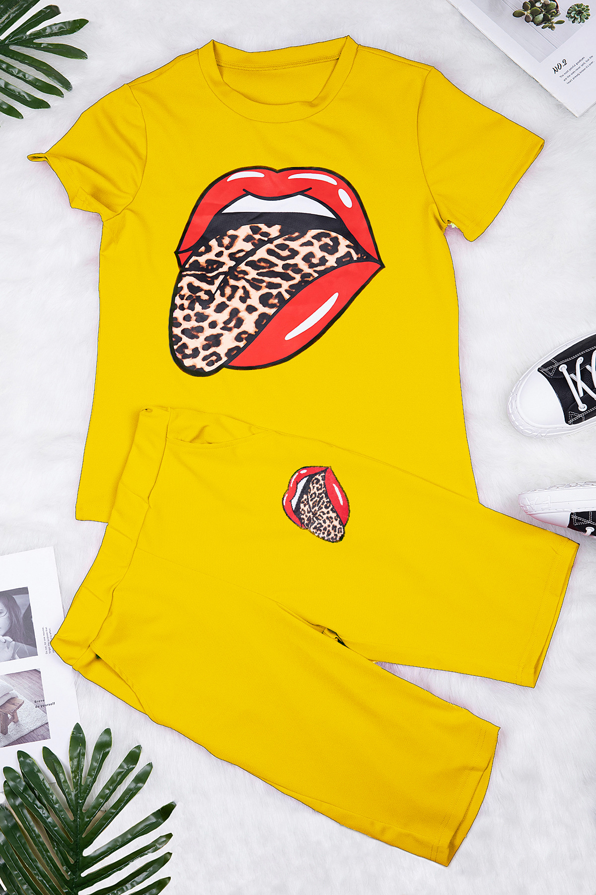 tongue printing multi-color t-shirt set Nihaostyles wholesale clothing vendor NSMDJ75070