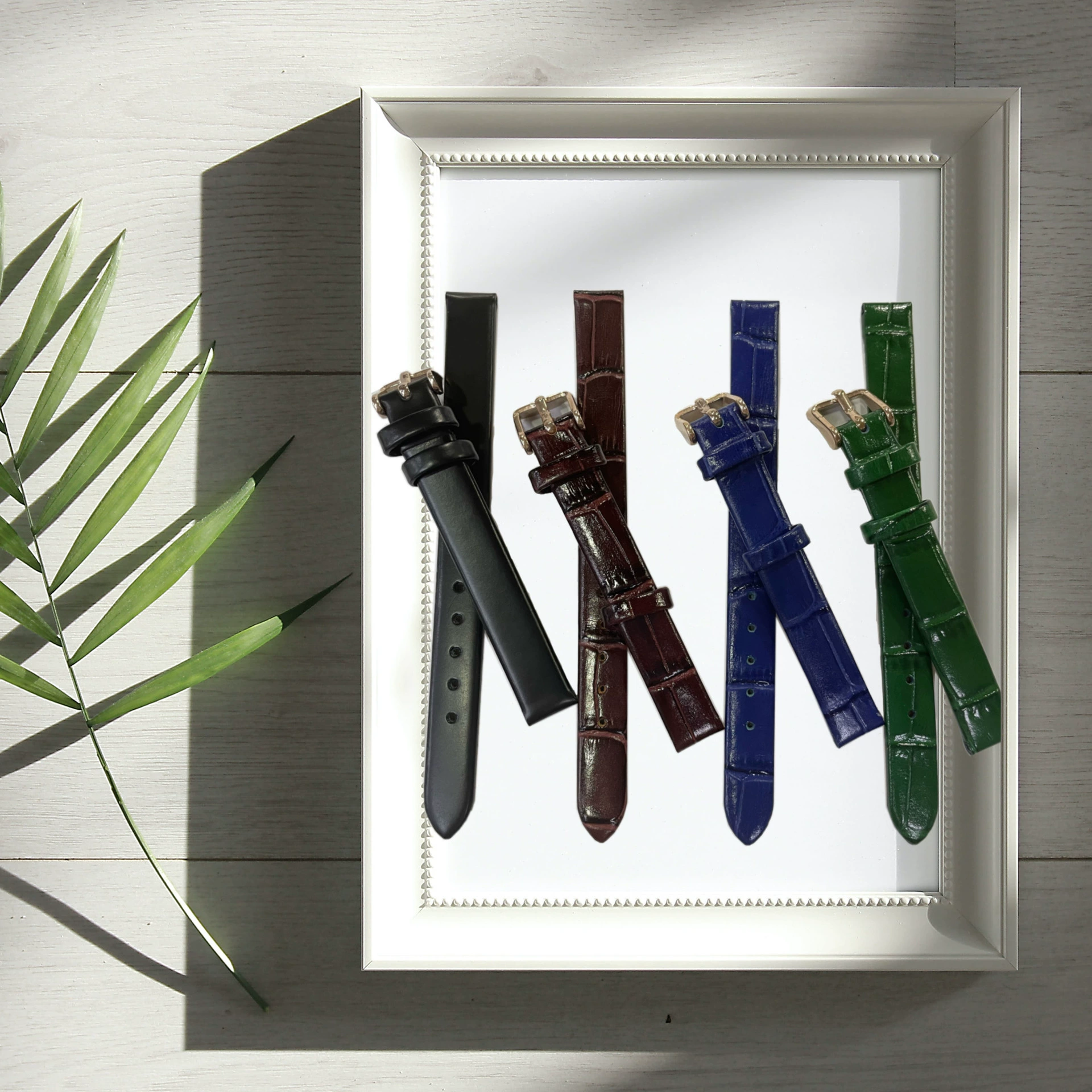 Прямые поставки с фабрики маленькие зеленые часы имитация кожаного ремешка женские часы небольшого размера с аксессуарами из ремешка из розового золота 10 мм