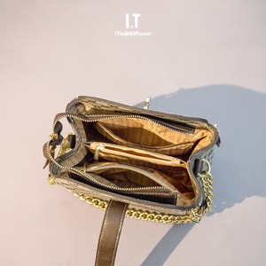 香港代购小众品牌真皮女包2020新款链条斜挎包包高级感时尚水桶包