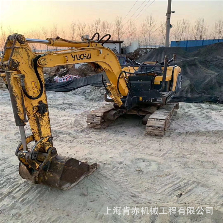 供应玉柴20挖掘机/玉柴20-8挖掘机/二手玉柴小型挖掘机