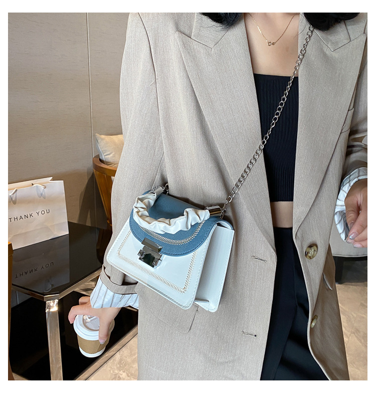 New Simple Trendy Fashion Messenger Bag display picture 19