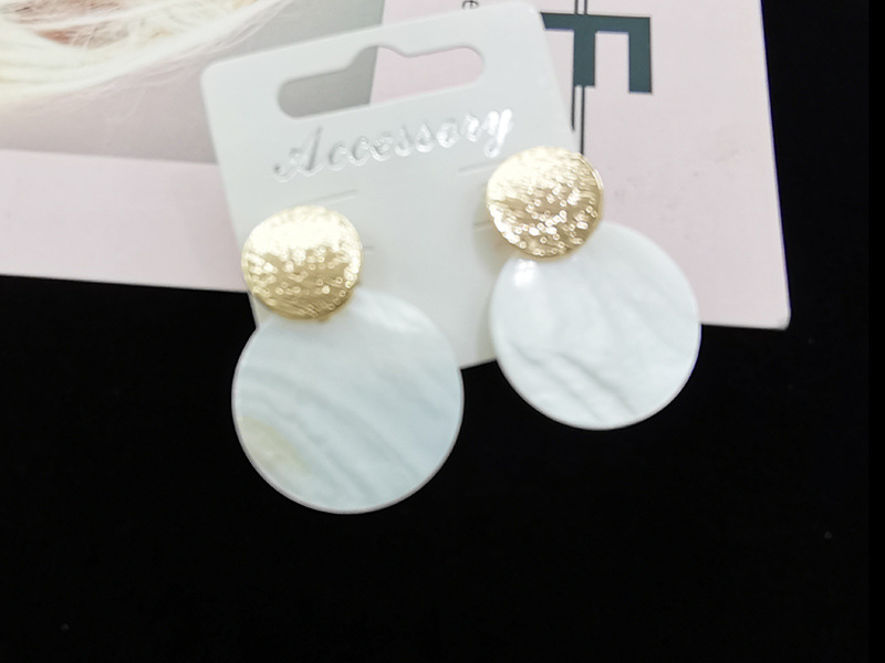 Street Occasion Exaggerated Round Alloy Shell Plating Women's Drop Earrings