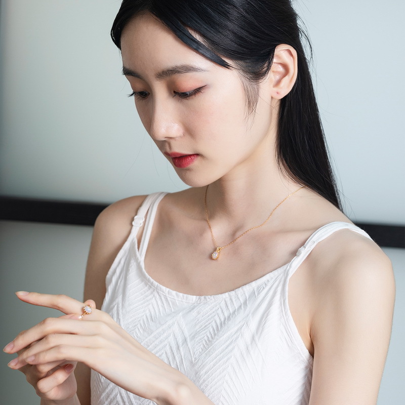 Retro Style Retro Egg-shaped Opal Geometric Female S925 Silver Plated 9k Gold Ring Wholesale