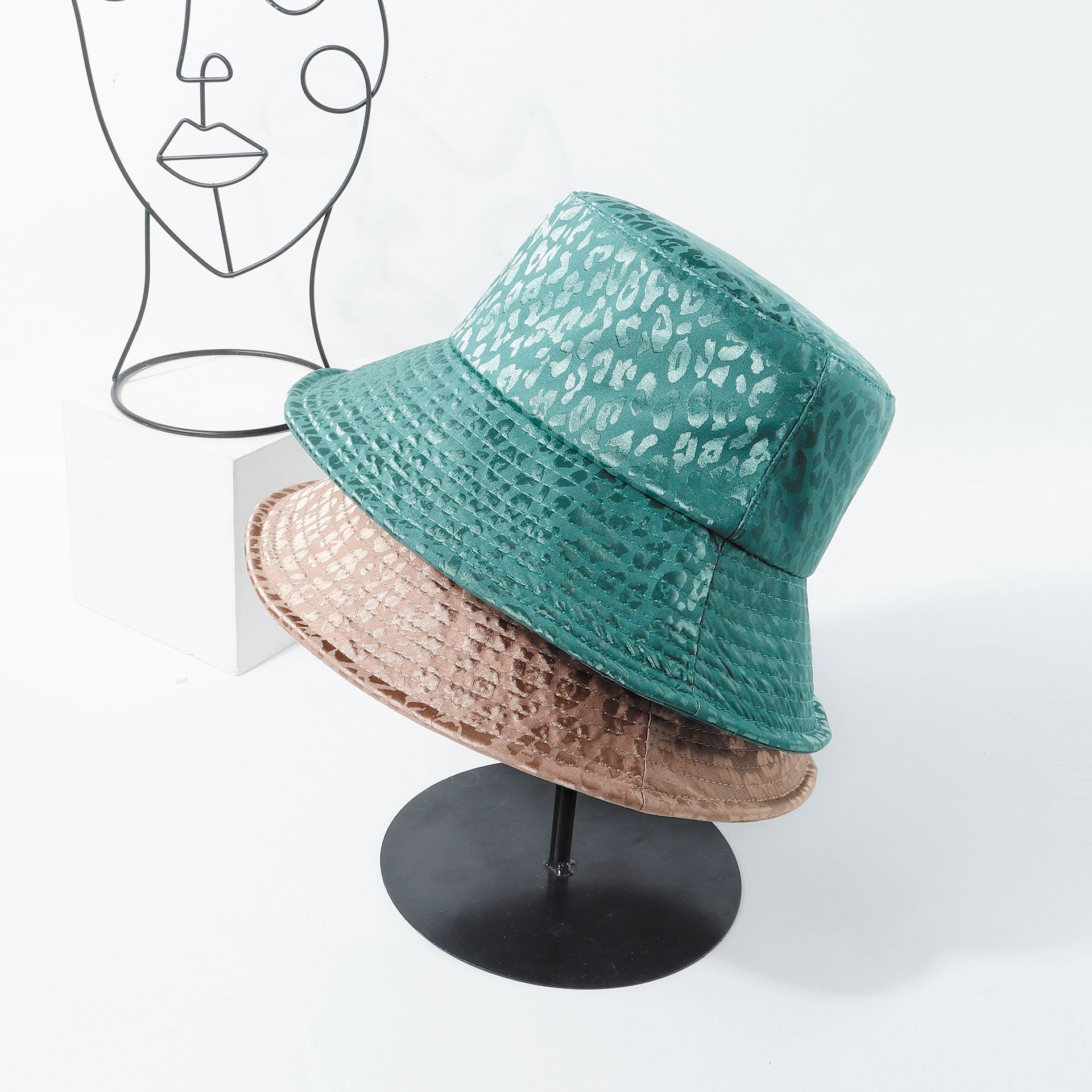 Hepburn Style Green Fisherman Hat Korean Adjustable Head Circumference Hat Wholesale Nihaojewerly display picture 9