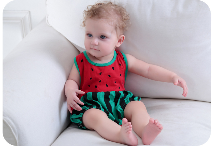 Summer New Comfortable Navy Collar Strawberry Triangle Romper Romper 0-3 Years Old Children's Wear display picture 11