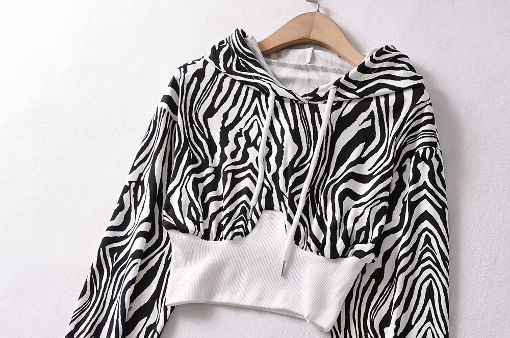  black and white hooded sweatshirt NSAM5480