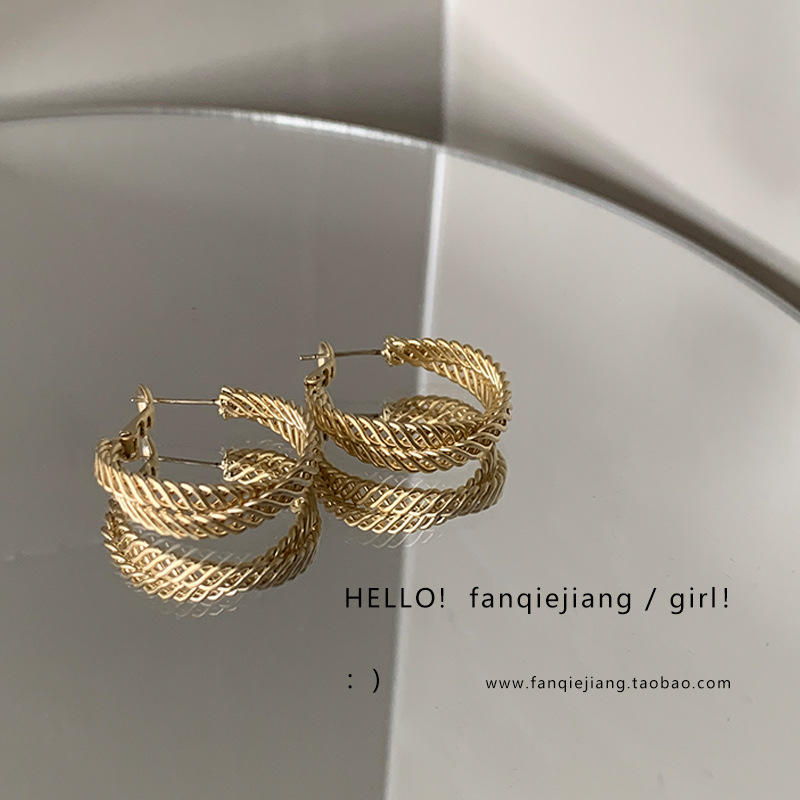 Retro matte universal small design elegant brand earrings