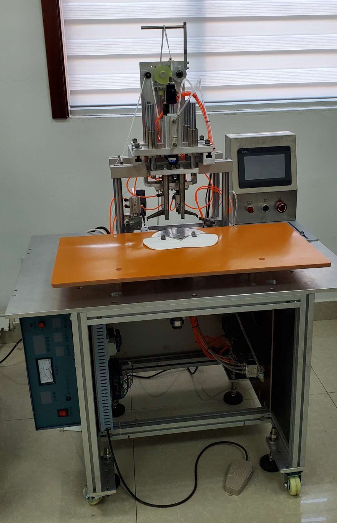 厂家供应现货口罩耳带双点机 批发口罩点绳机 点带机