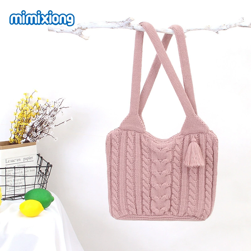 Теплоносная женская однотонная knitted сумка