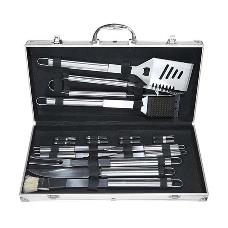 Acero inoxidable barbacoa parrilla traje al aire libre herramientas de barbacoa caja de aluminio 18-pieza barbacoa traje en stock al por mayor