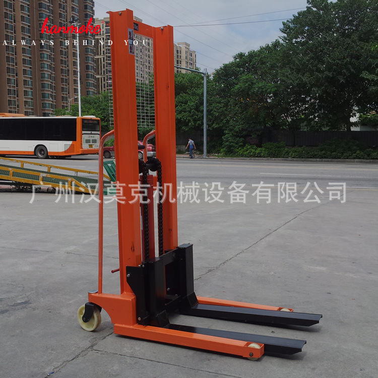 批发鑫力2t手动堆垛机简易操作手动液压堆高车堆垛机工厂直销